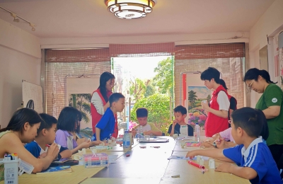 【 龙悦社区】“旧是鱼灯，新是少年”——青少年巧手变废为宝传承非遗